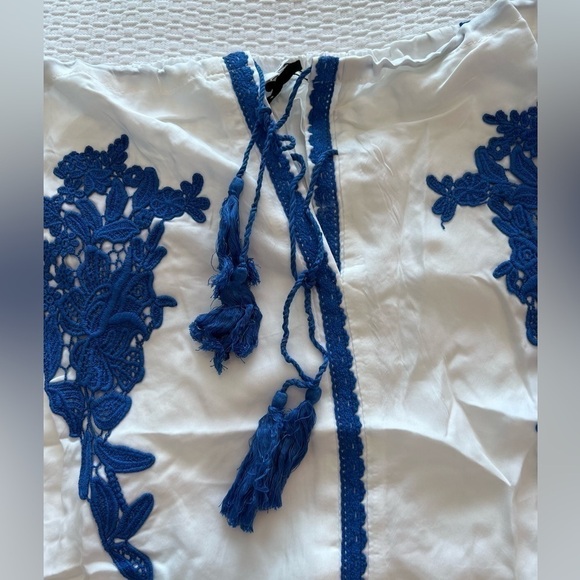 Line and Dot by Revolve Valor Boho Embroidered Off the Shoulder Top NWT - Picture 9 of 16